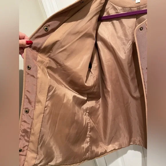 GAP Women’s Cozy Sherpa Collarless Jacket - Picture 7 of 11